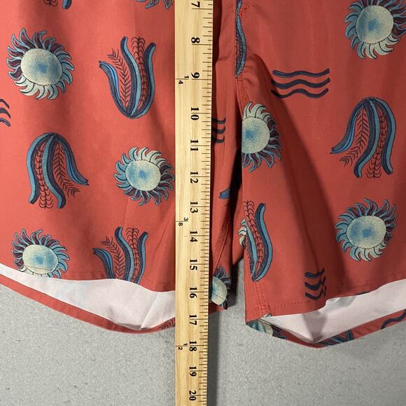 Patagonia Swim Trunks Surf Board Shorts Red Blue Men’s Size Medium - Picture 5 of 5